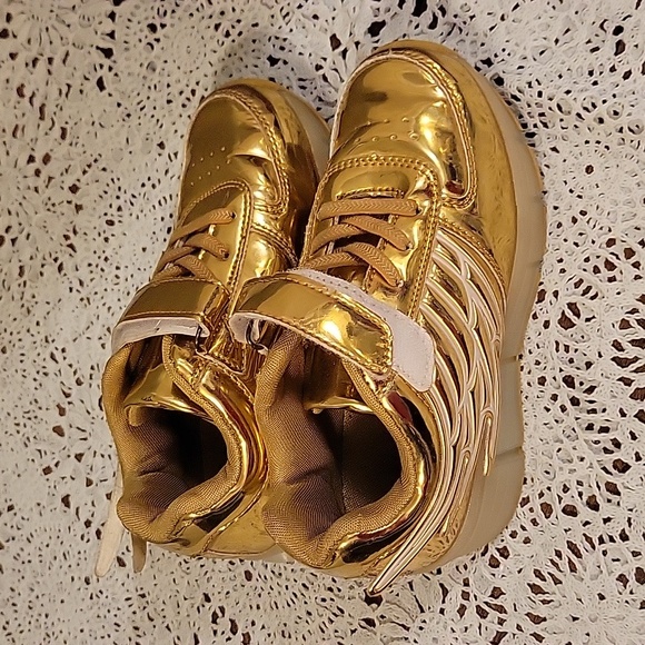 Gold Heelies - Picture 3 of 5